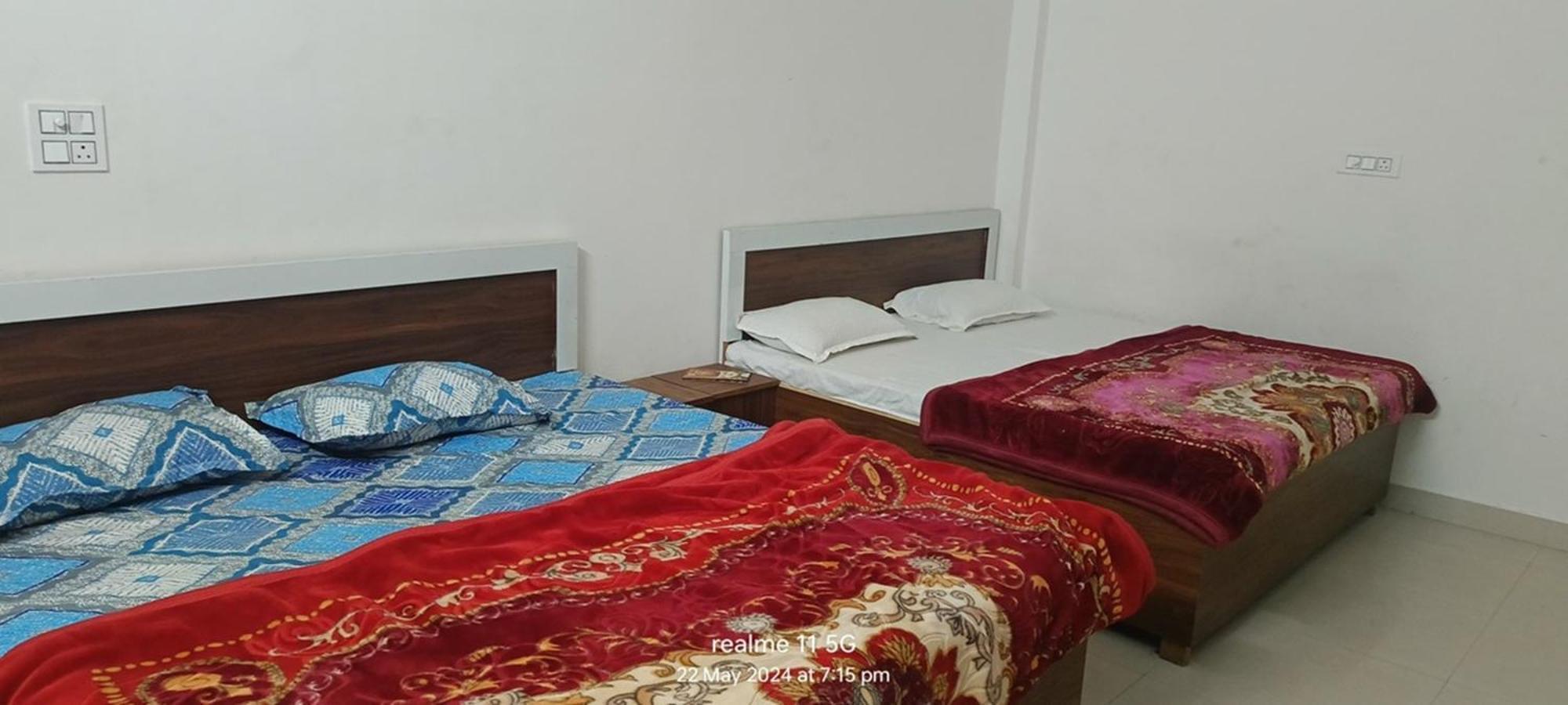 Geeta Dham Hotel Vrindavan Ngoại thất bức ảnh